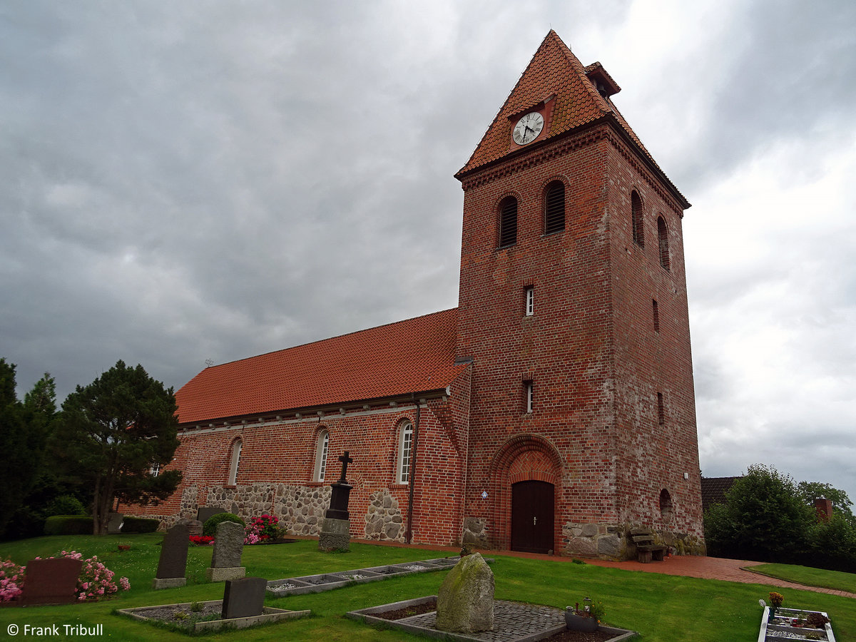 St. Georg-Kirche in Spieka aufgenommen am 28.07.2020