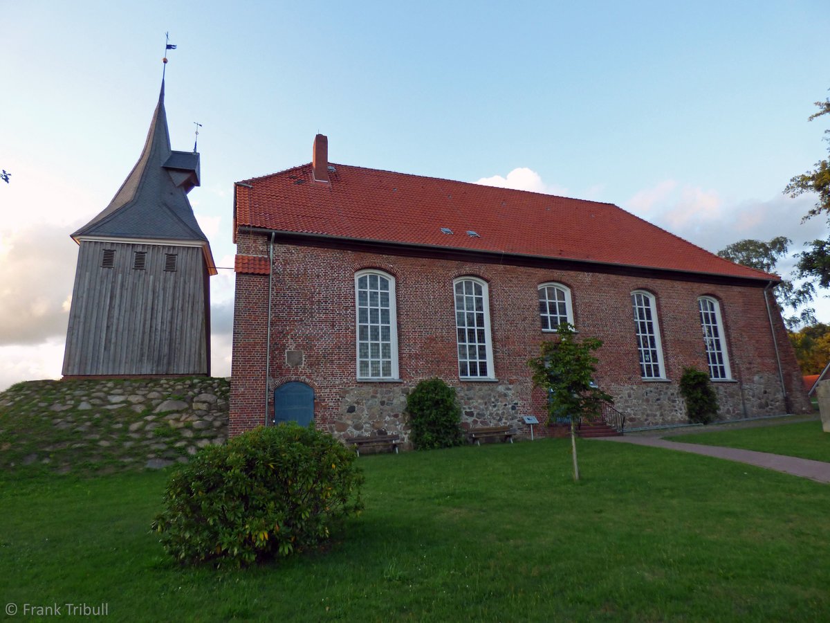 St.Nicolai-Kirche in Cadenberge aufgenommen am 06.08.2016