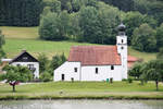 Filialkirche St-Peter in Pyrawang (AUT) liegt am rechten Donauufer aufgenommen am 12. Juni 2011