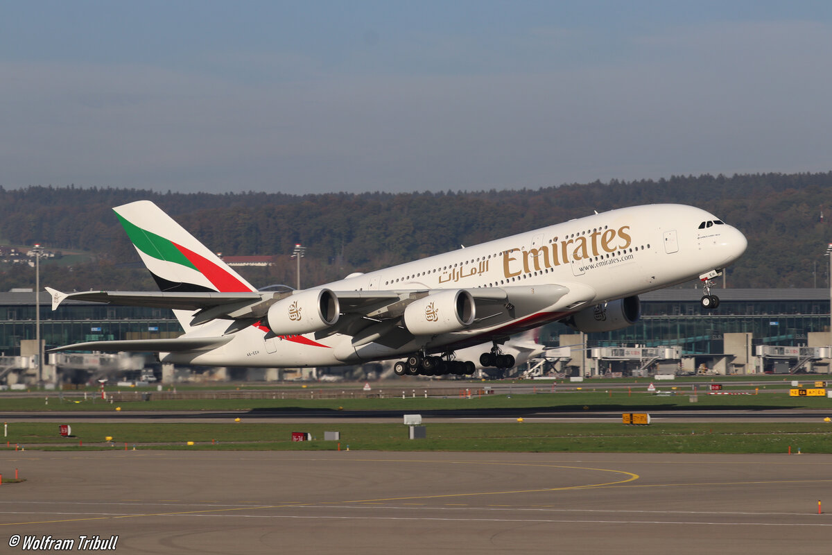 A6-EEH - Airbus A380-861 - Flughafen Zürich - 31. Oktober 2022