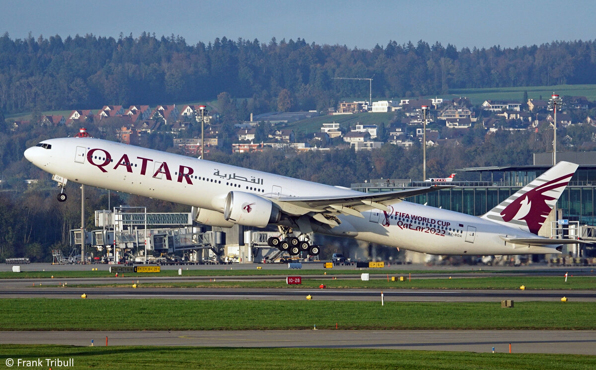 A7-BOA - Qatar Airways - Boeing 777-300ER - Flughafen Zürich - 31. Oktober 2022
