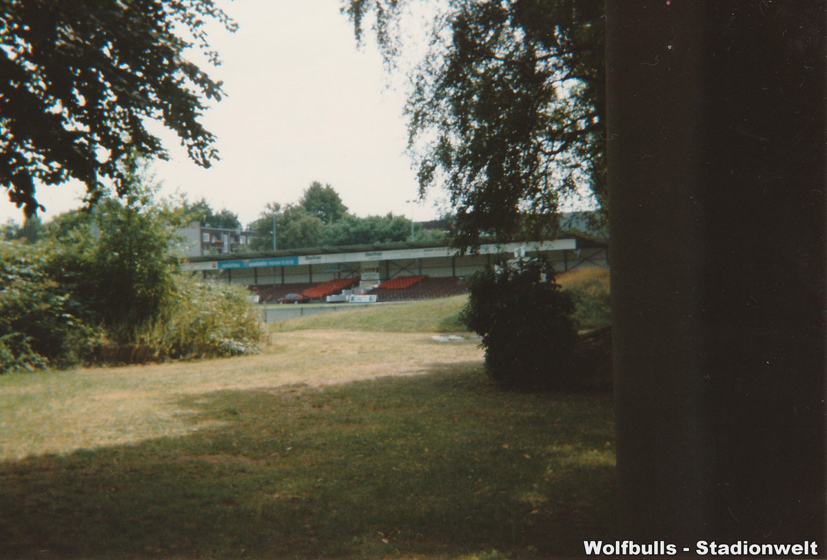 Adolf-Jäger-Kampfbahn aufgenommen im August 1994