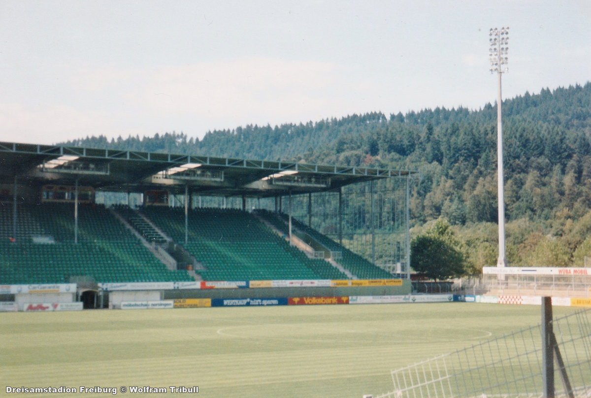 Dreisamstadion Freiburg aufgenommen im September 1993