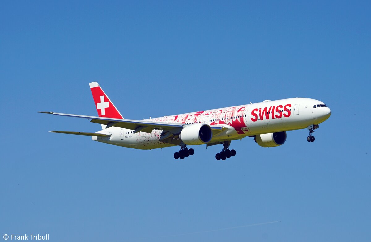 HB-JNA - Swiss - Boeing 777-3DEER - Flughafen Zürich - 06. Mai 2016